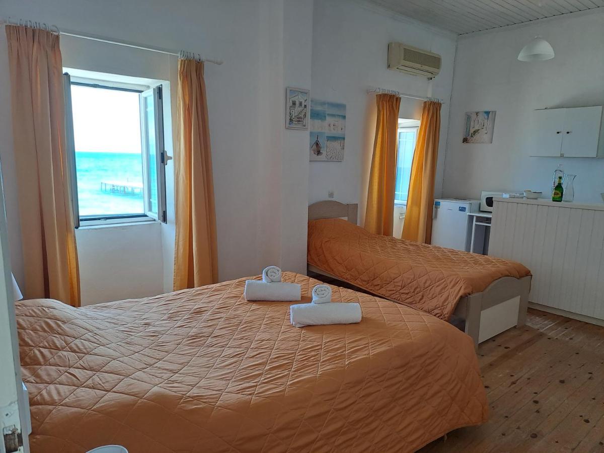 Seaside Studios Mesongi Bagian luar foto