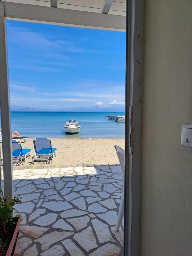 Seaside Studios Mesongi Bagian luar foto