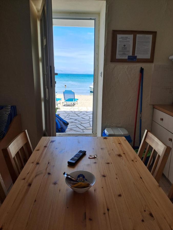 Seaside Studios Mesongi Bagian luar foto